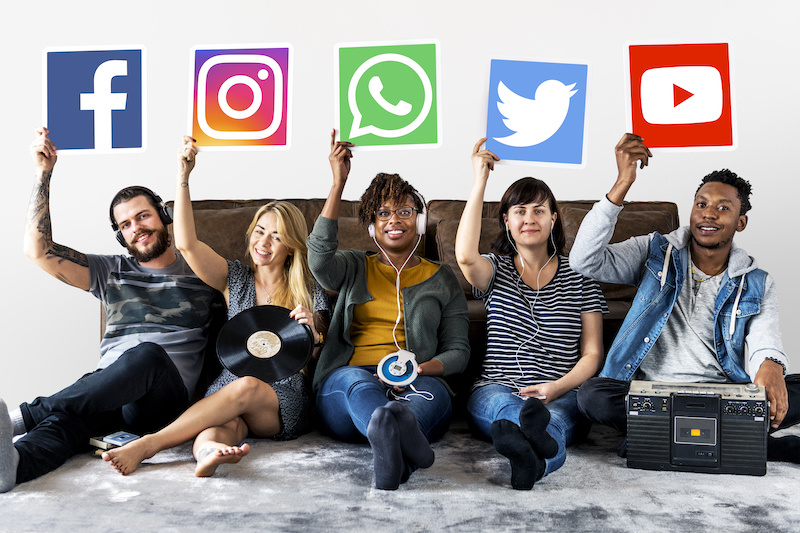 As redes sociais e o varejo: panorama, tendências e desafios